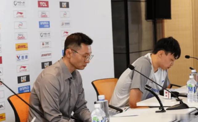 CBA常规赛，北京111-84战胜新疆。赛后，新疆男篮主帅刘炜接受媒体采访，谈及