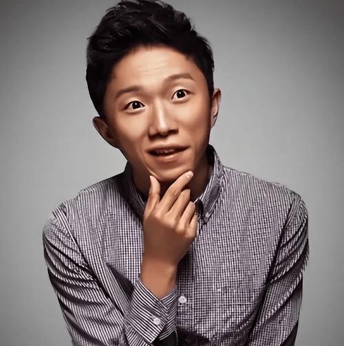 4月23日，演员宋家腾现身淄博2026山东文旅大会。身为山东女婿且祖籍山东的他，