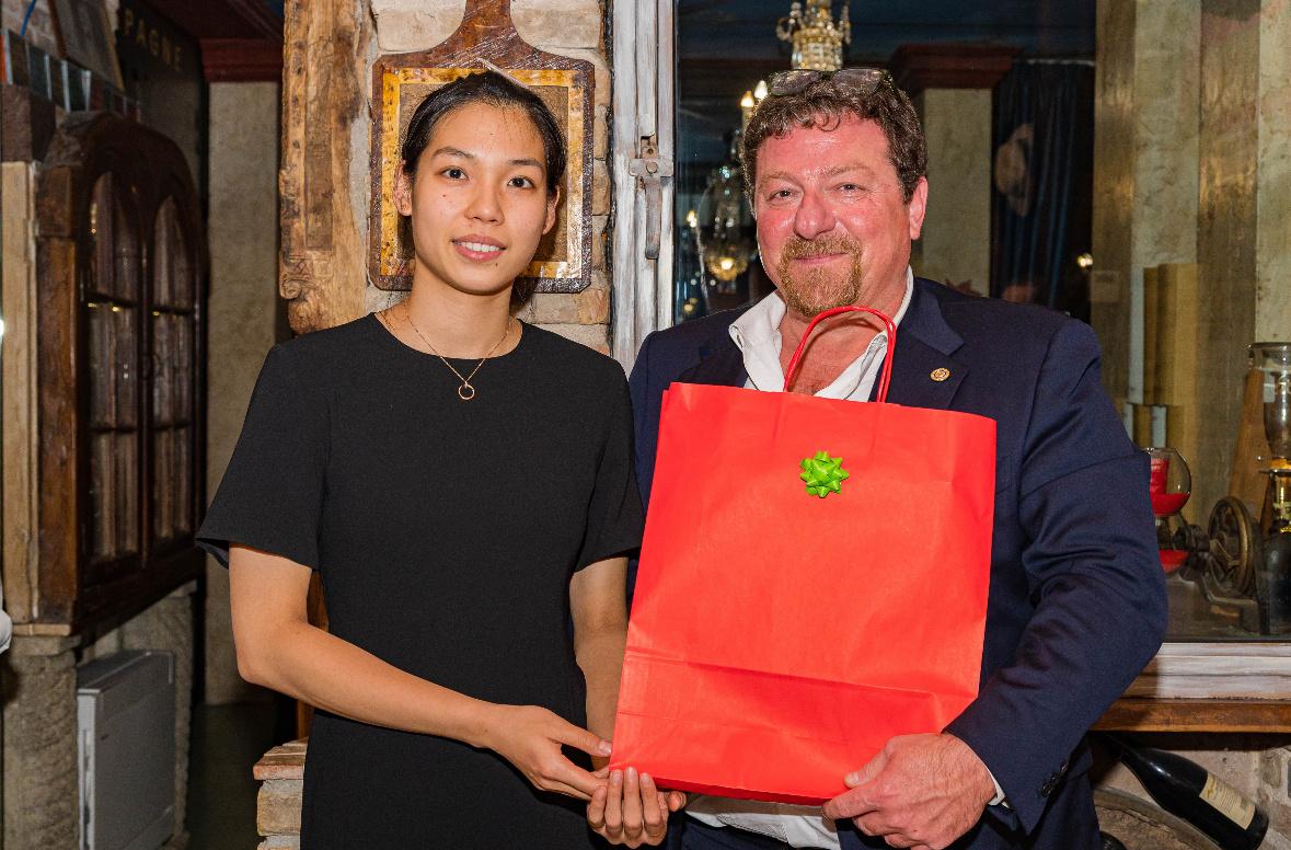 【庄宇珊回归福建女排为保级加码】
留洋意甲圣乔瓦尼表现卓越的庄宇珊
目前俱乐部官