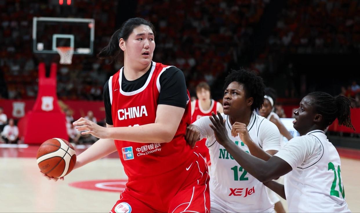使劲夸！因为张子宇连续四场得分两双！

张子宇作为一个20岁还不到的年轻球员，连