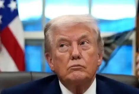 万万没想到，不可一世的美国总统特朗普求到了中国头上，而中国的态度很“无情”。
