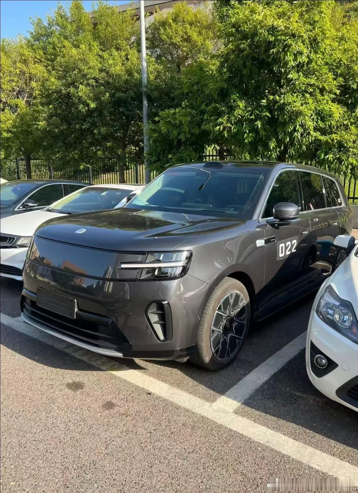 大家都吐槽小米澎程skynomad假如最后可以自由选配，前车标只有一个MI标志，