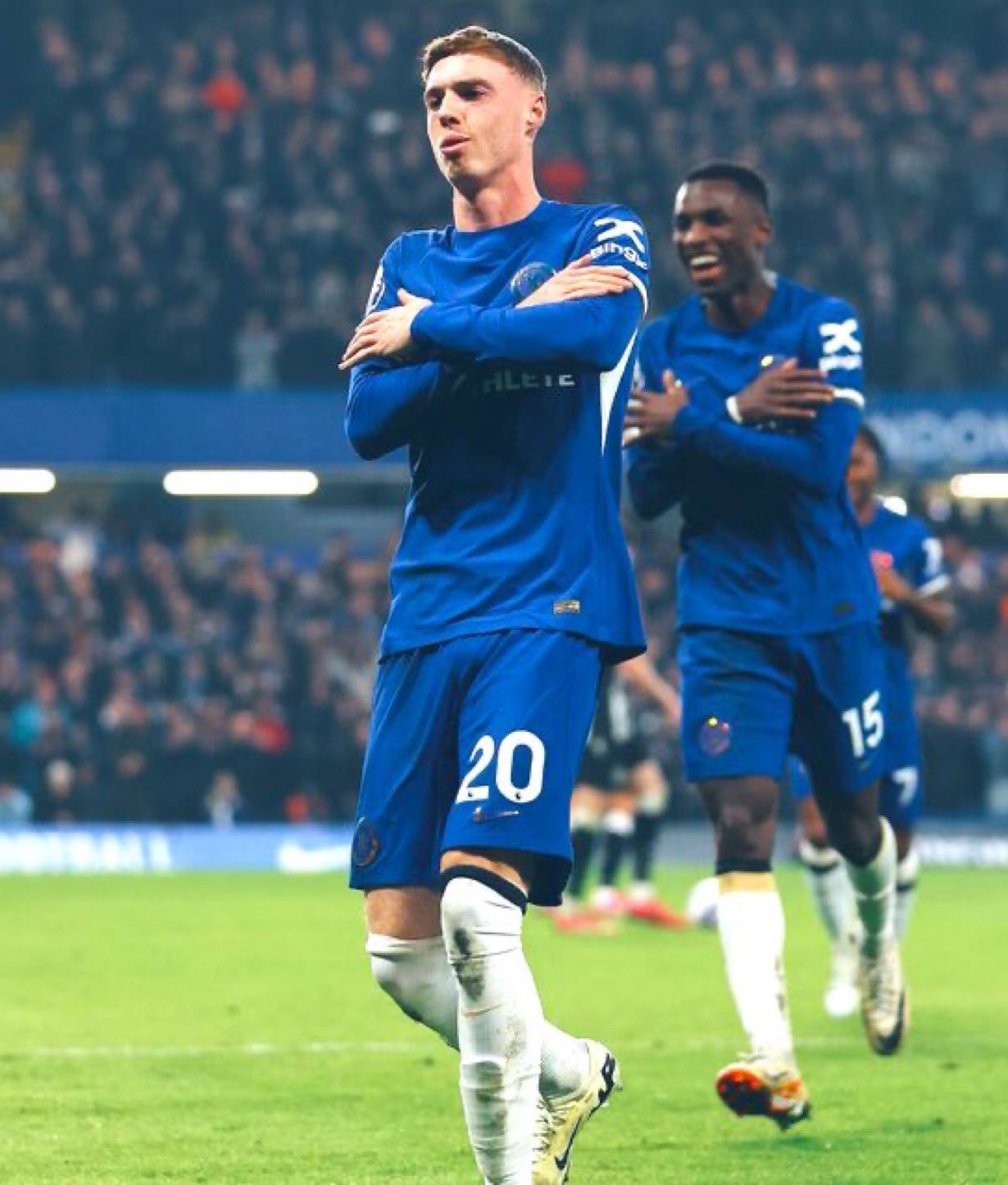 据了解，帕尔默对切尔西战术的改变感到不满，他认为这限制了他在场上的活动空间。他很