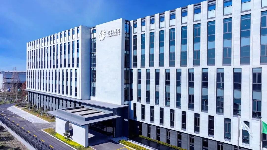 杉杉股份：23年负极龙头跨界硬碳，定义钠电材料量产新标准
 
杉杉股份依托23年