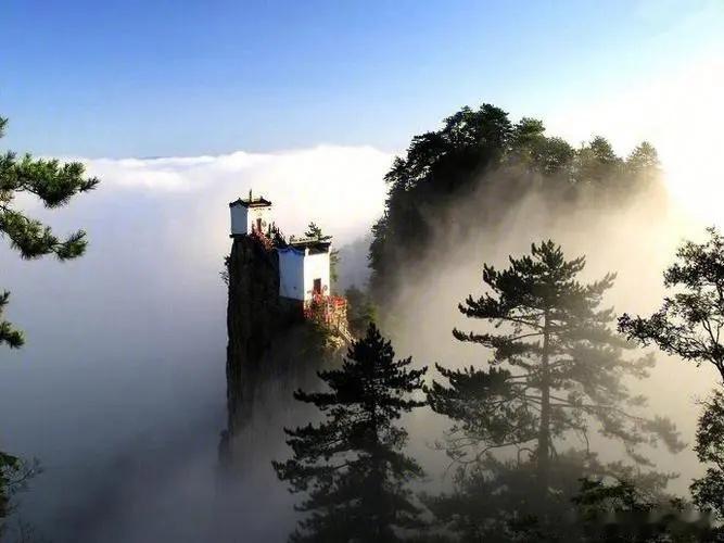 美联储举棋不定，美国加息再降息，老套路遇上对手，资本已流向美国，问题是5.5％的
