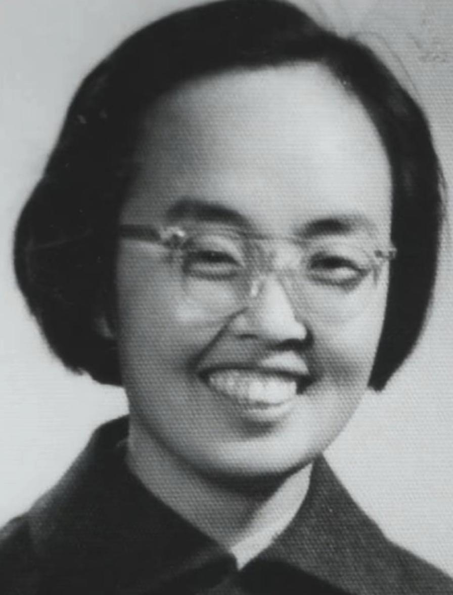 1960年，左太北报考哈军工意外落榜。她直奔校门口，抿着嘴对哨兵说：“我叫左太北