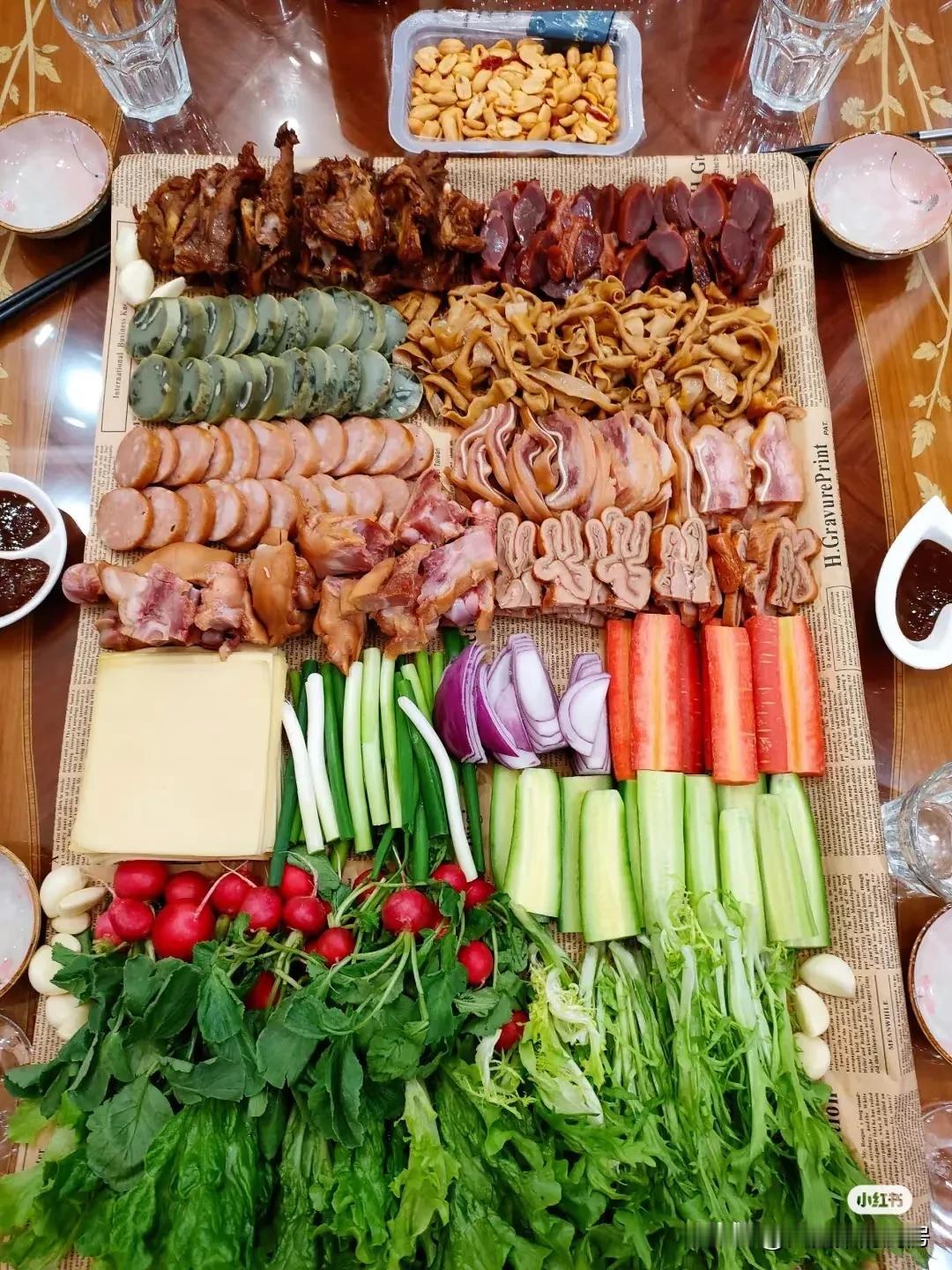 这才叫东北人的沙拉，虽然没有沪爷的高级有格调，但是这玩意管饱还下酒！

东北人的