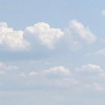 每日一善  每日一善   阳光信用 自己的命运从来都是掌握在自己的手中，好生活在