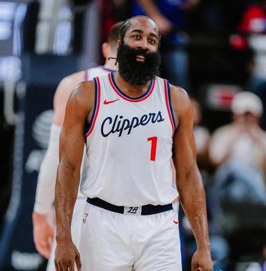 nba哈登尼克斯vs骑士又热搜了 漫长的休赛期 下次再见哈登打球就是十月了 ！鉴