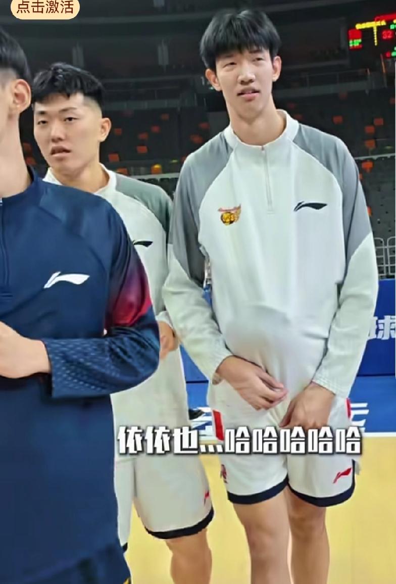 黄明依参加宏远球迷见面会，他新赛季球权肯定不如张昊，能好于杨溢吗？

黄明依暑期