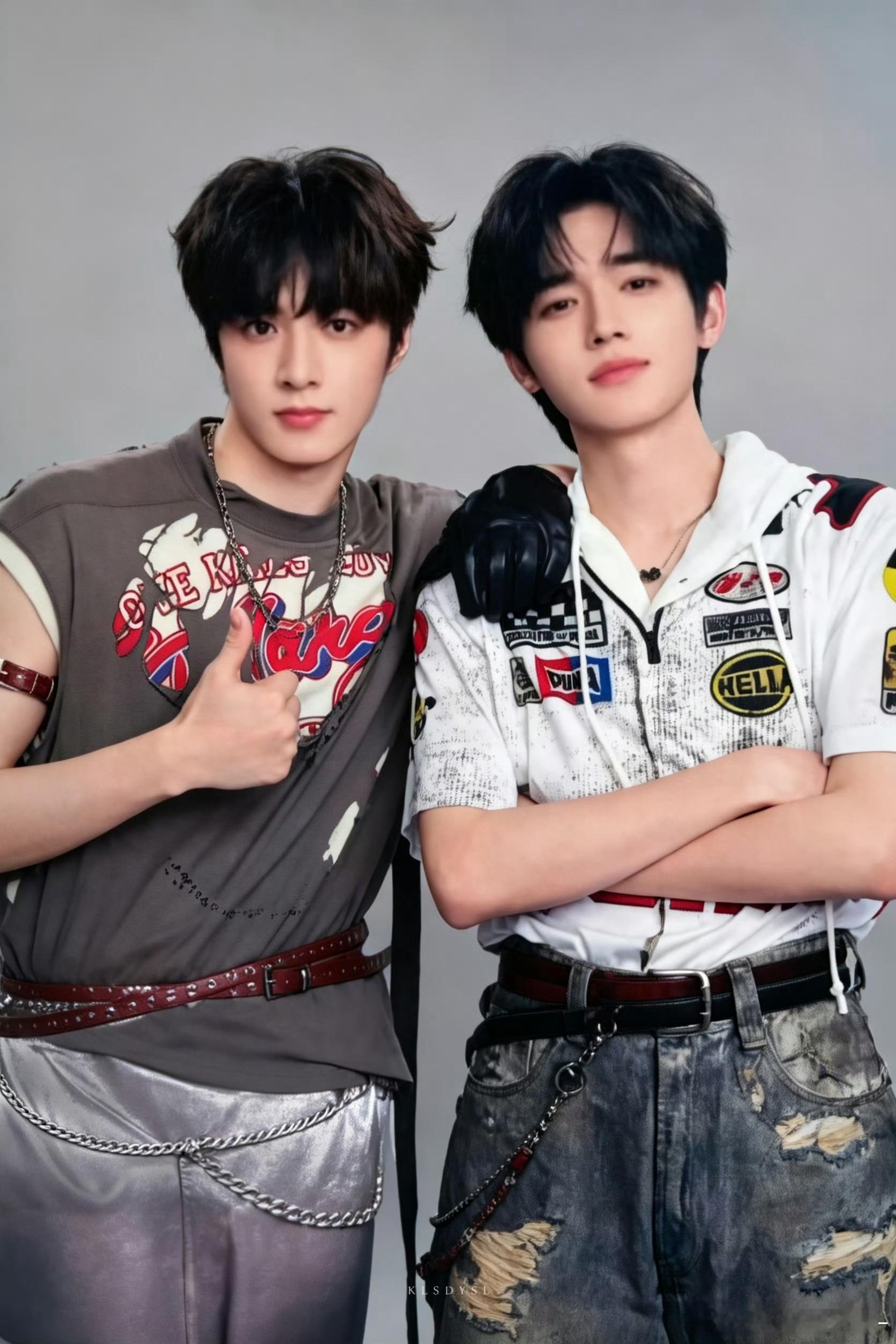 文轩 🐺🐟文轩世界第一初恋 “这电话是你想打就打想挂就挂的吗”烟花升停在星夜