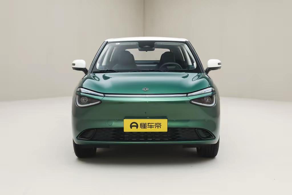 推荐一款5-10万级小型纯电汽车：纳米01
纳米01是5-10万级里很适合日常市