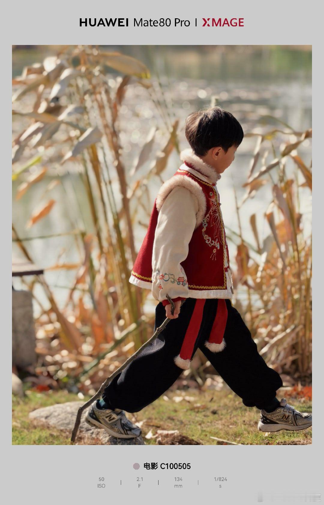 内娱明星下车从从容容游刃有余明星车内车外反差感   何止是从鸿蒙智行让明星们从从