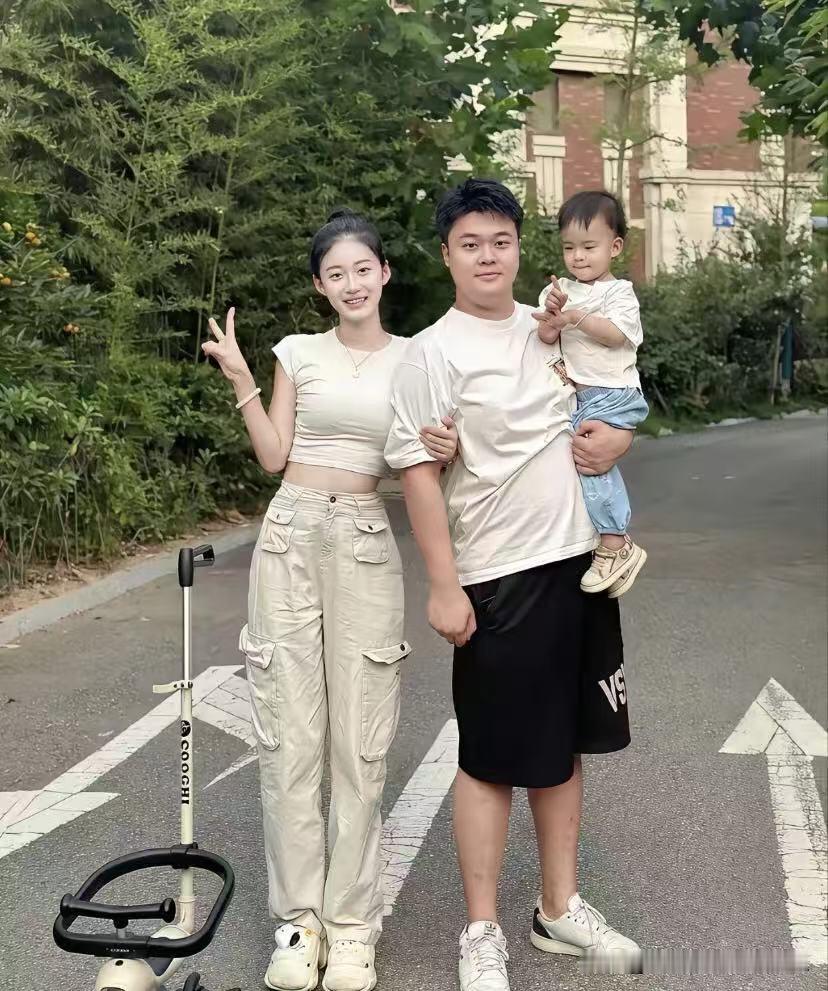 人生赢家啊兄弟！
不知道大家对幸福两字如何解读的，很多人以为财富越多就会越幸福，
