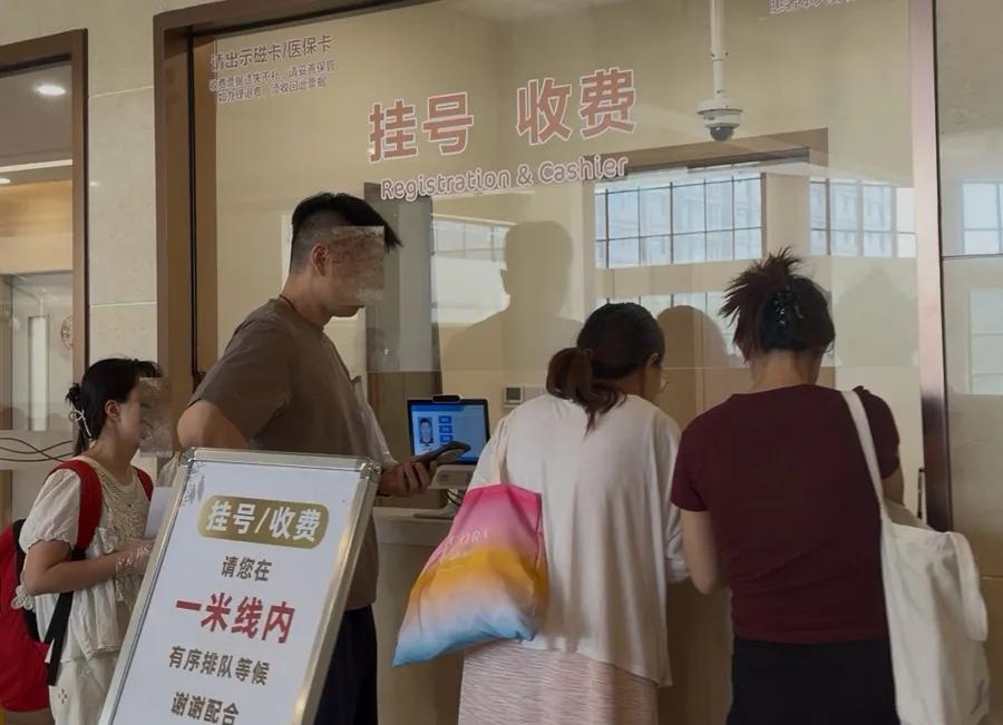 全额报销时代突如其来，养娃最贵的头一道门槛已经被铲平。上海医保局发布通知，从今年