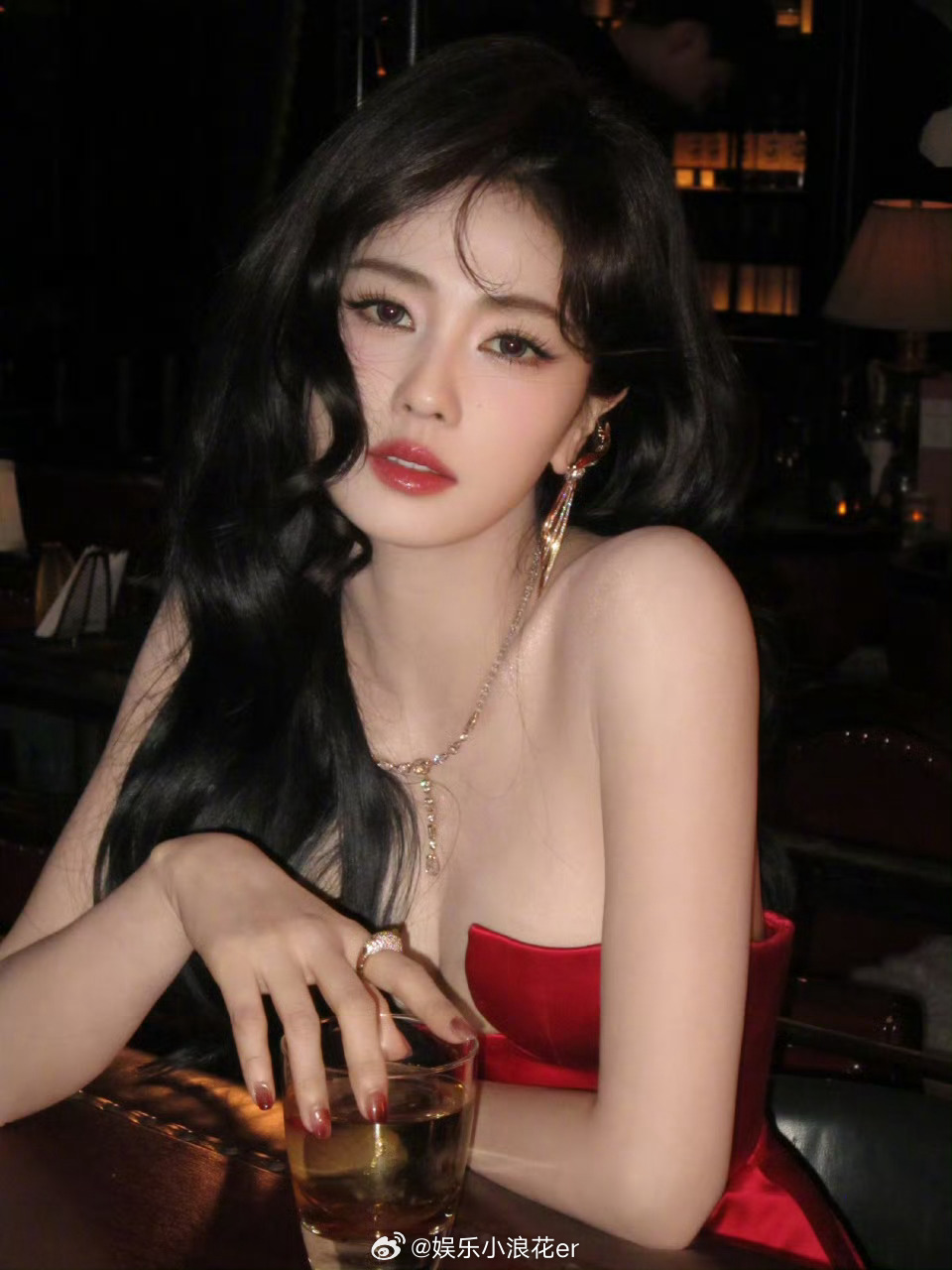 白鹿粉丝许的愿这么快实现了 别愣着！快来看的古装神颜！粉丝刚给喵娲娲换完装并许愿