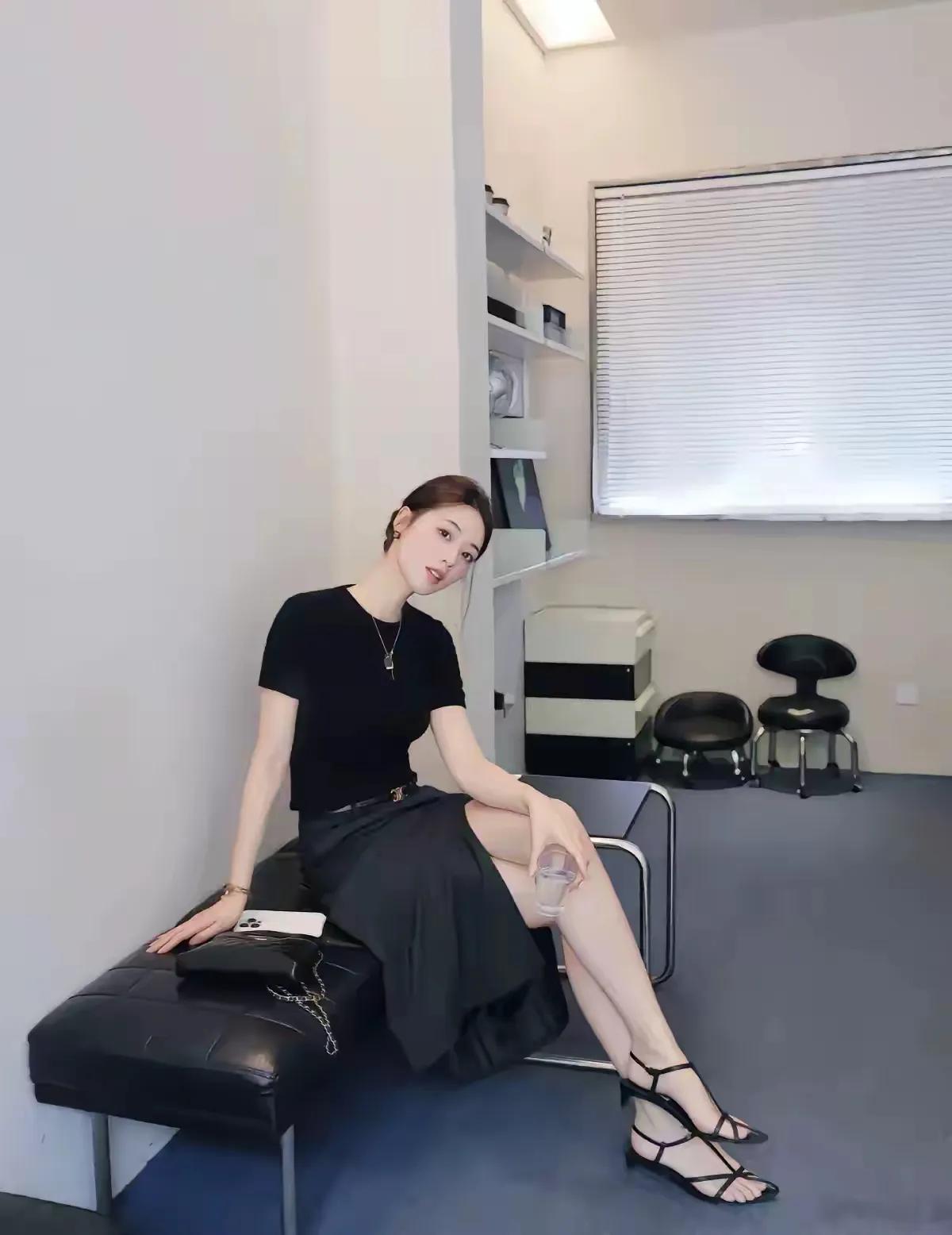 号外，号外！首批回购增持专项贷款已经到位！今晚已经23家公司公告贷款增持和回购，