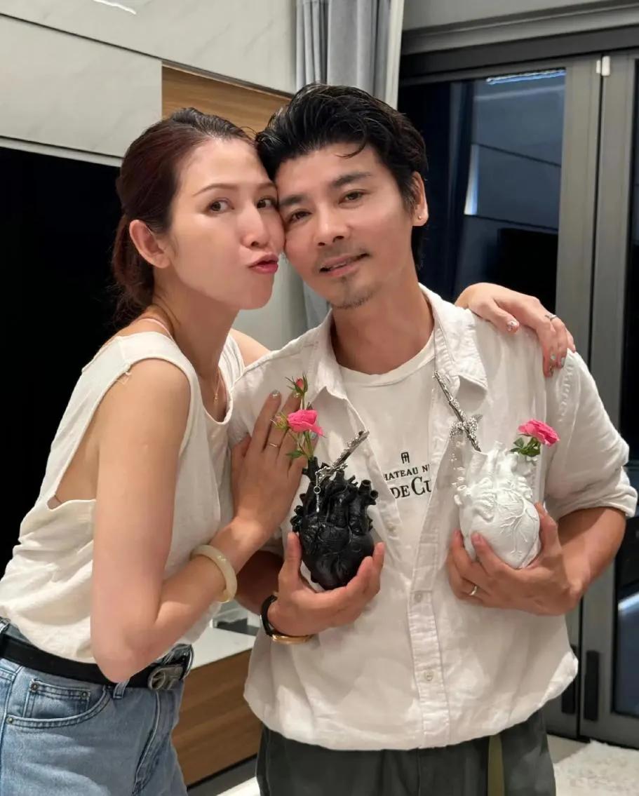 蔡少芬夫妇旅游时张晋突发心脏病，自述濒死体验！

8月8日，《披荆斩棘》再度开播