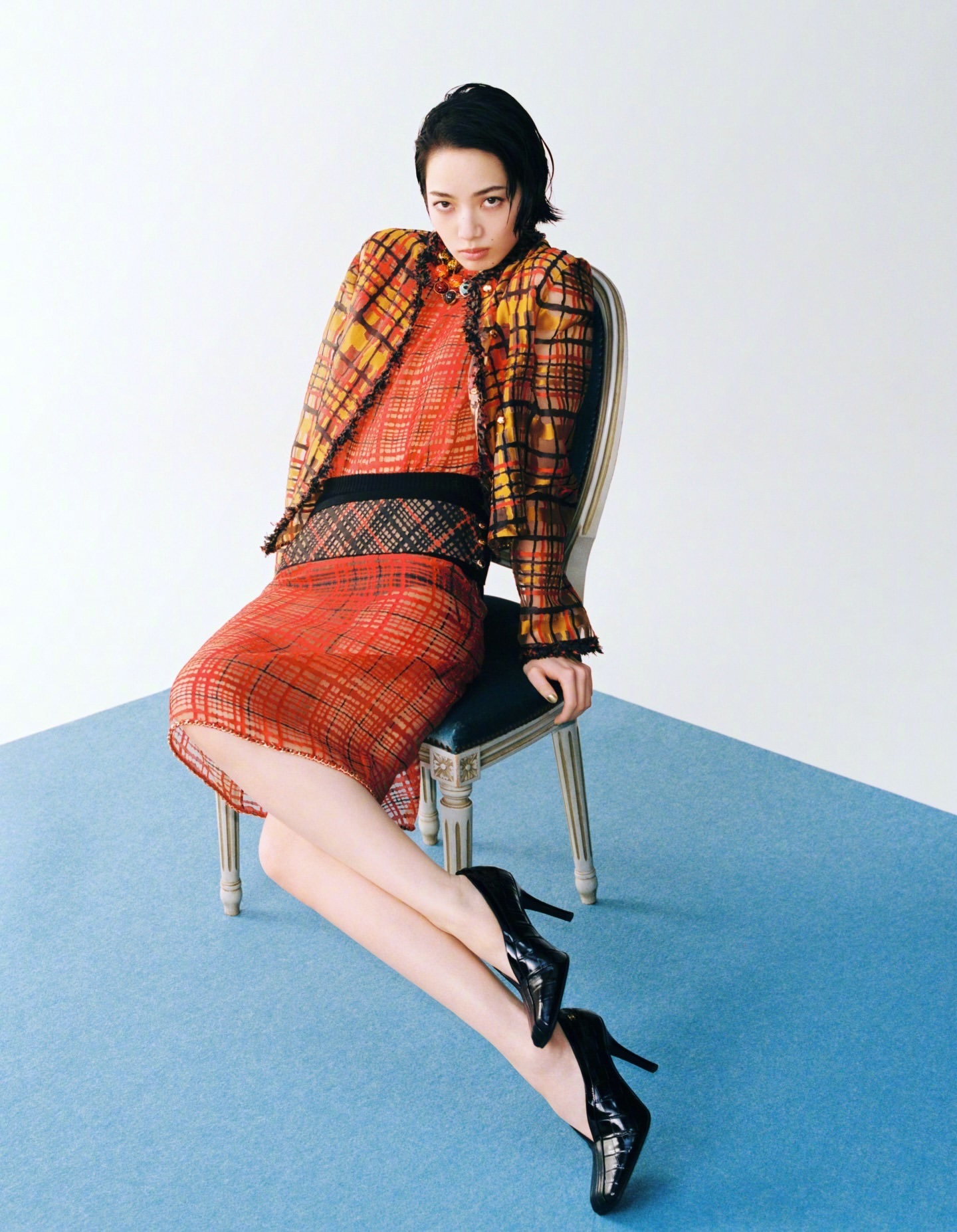 《10 JAPAN》2026春夏刊——- 小松菜奈演绎的CHANEL 春夏系列。