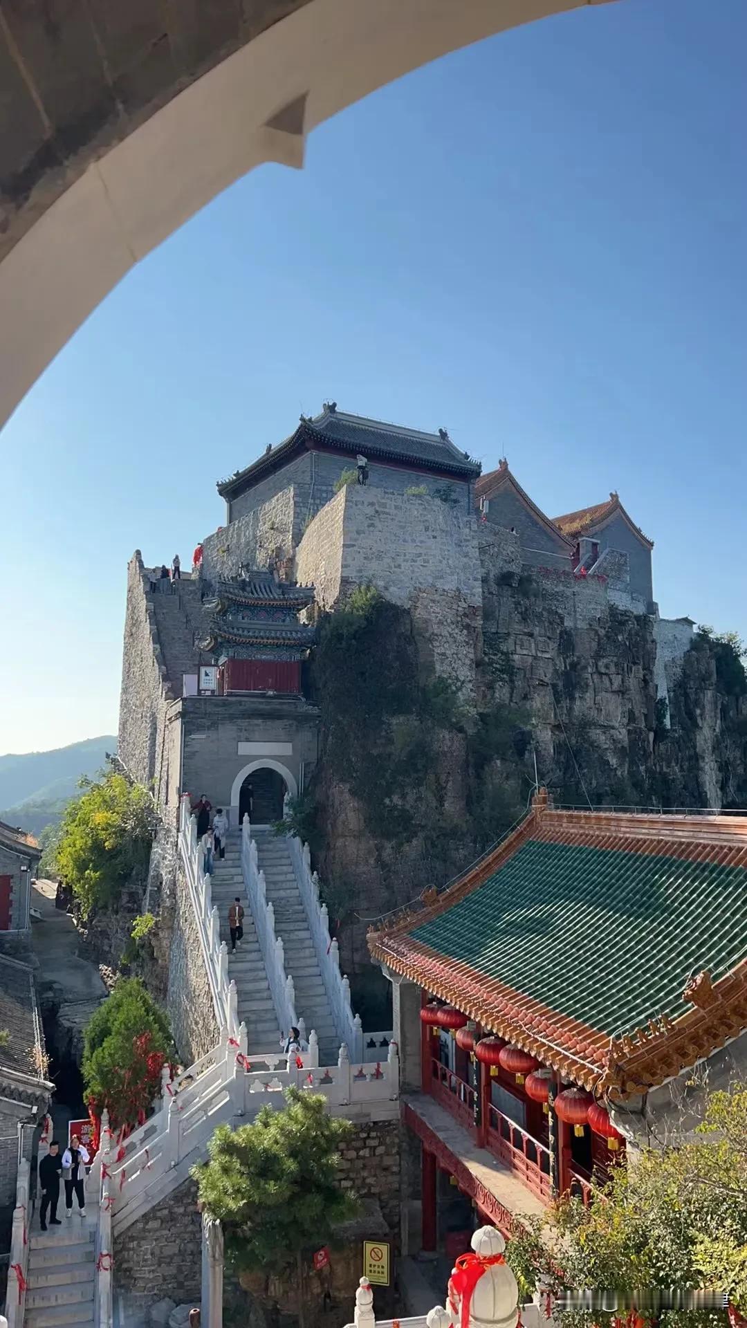 爬山，索道，腿抖，体力不支[捂脸][捂脸][捂脸]