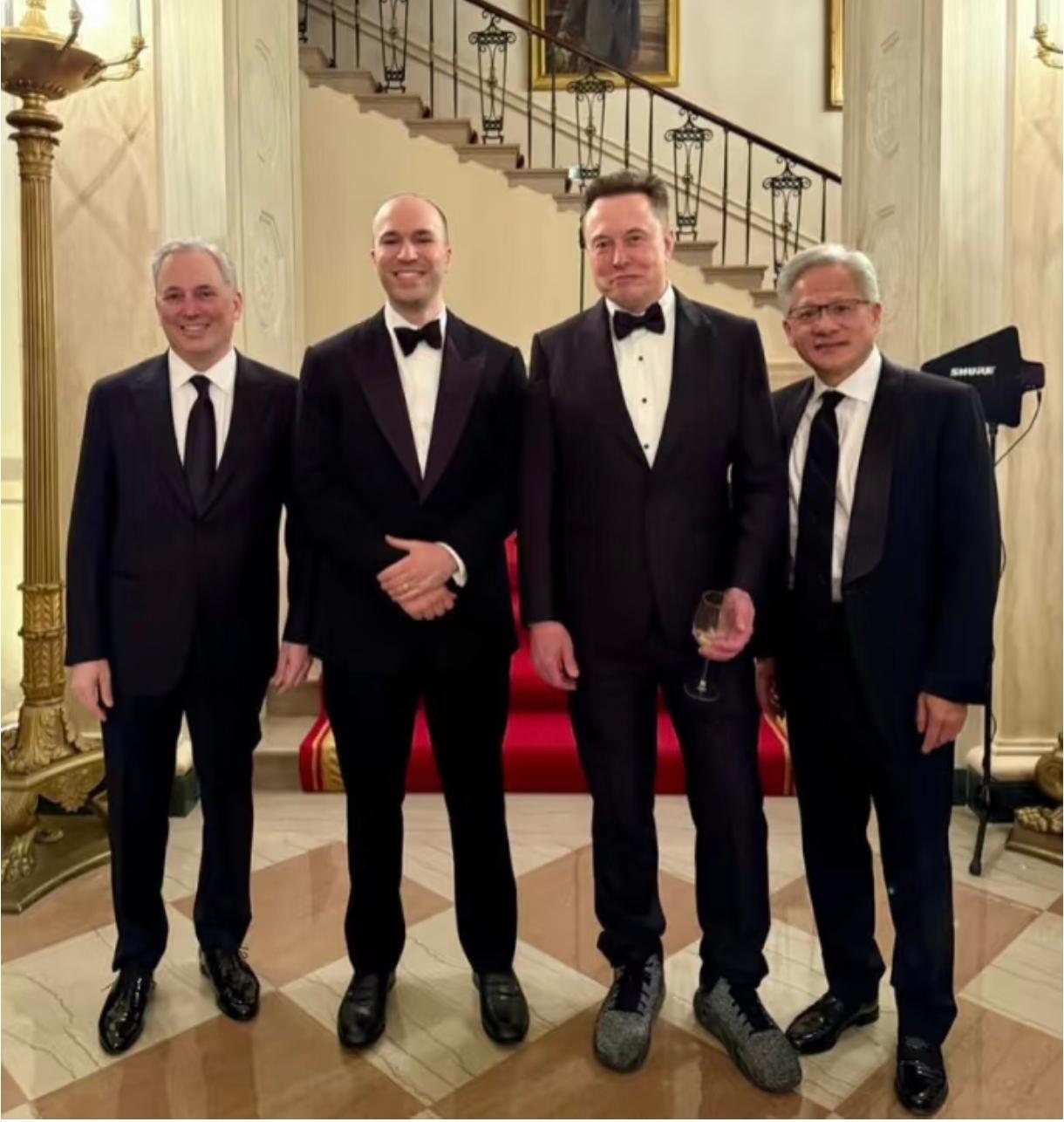 猜一猜，这四位大佬会讨论点什么？英伟达