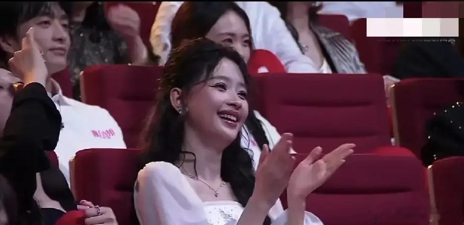 孙怡离婚后第一件事，是把藏了8年的女儿推到真人秀镜头前。董子健一直把孩子当隐私护