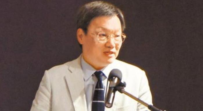 马英九核心幕僚苏起再度向赖清德一干人发出重磅警告：台湾若犯下最蠢、最要命的错误，