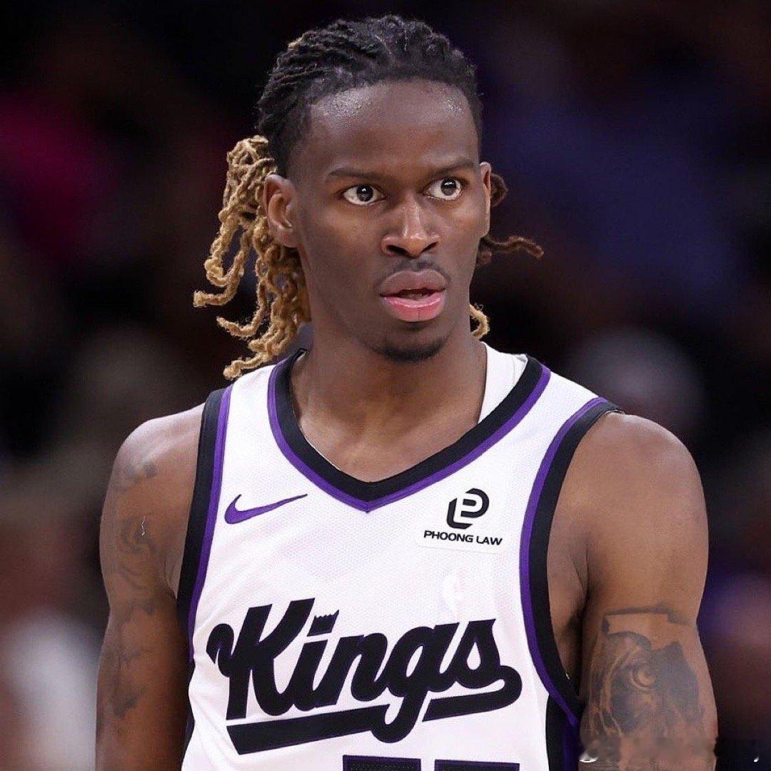 Sam Amick：目前有10支球队正在追逐基翁·埃利斯，可能会很快达成交易。 