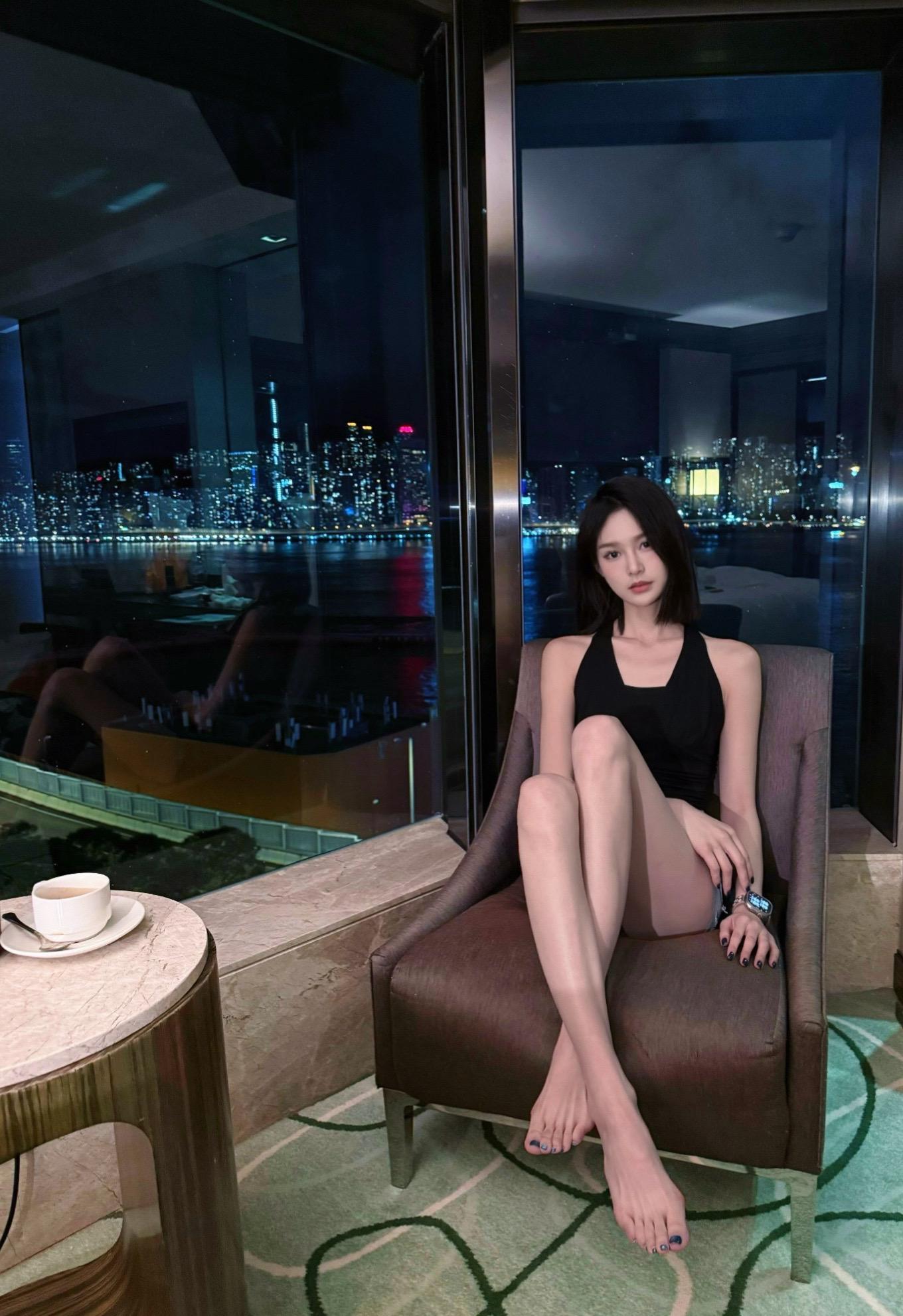 有什么痛苦来香港和我说