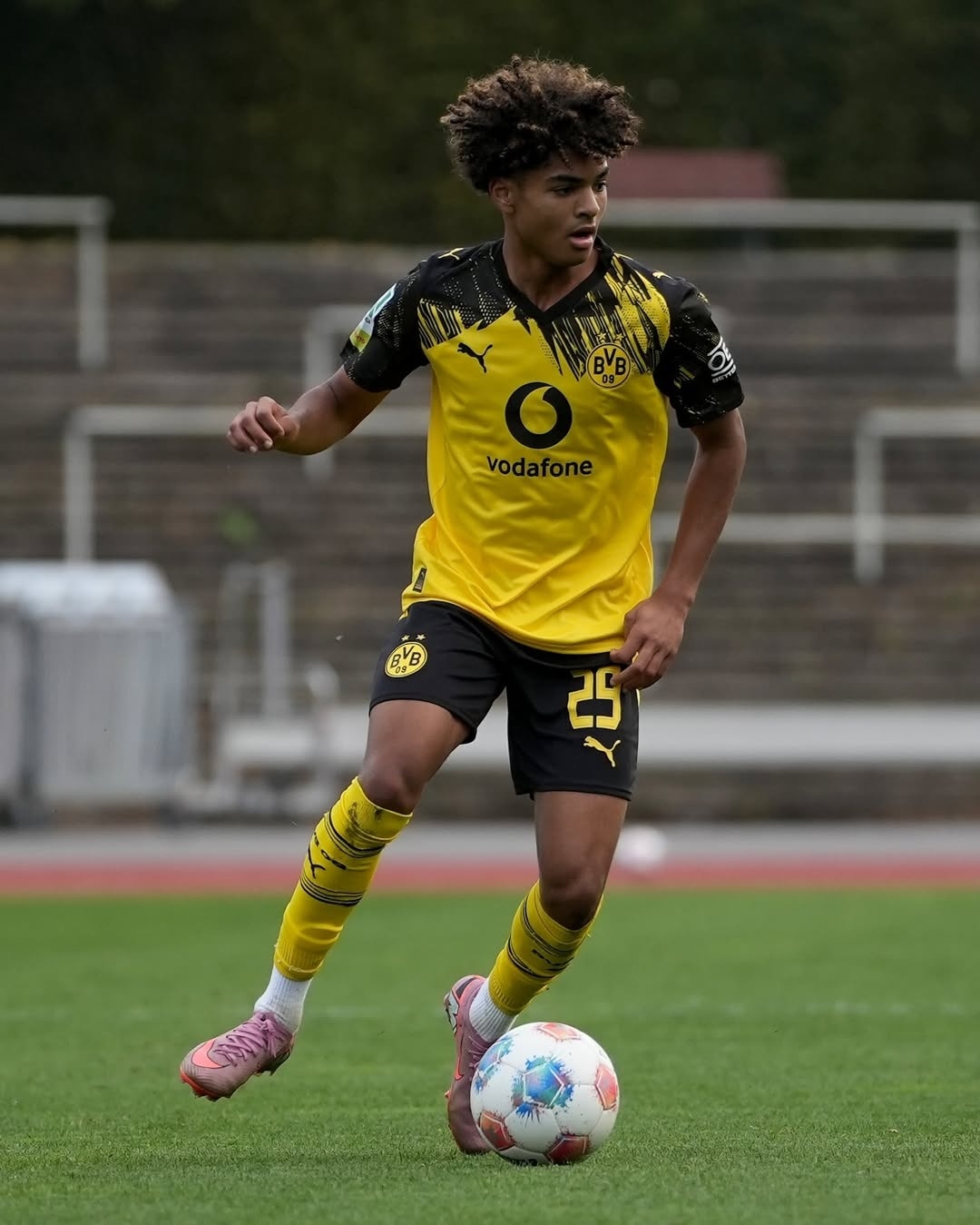 多特蒙德[超话]黄黑普鲁士 18:00，德青联多特蒙德主场对阵勒沃库森首发出炉！