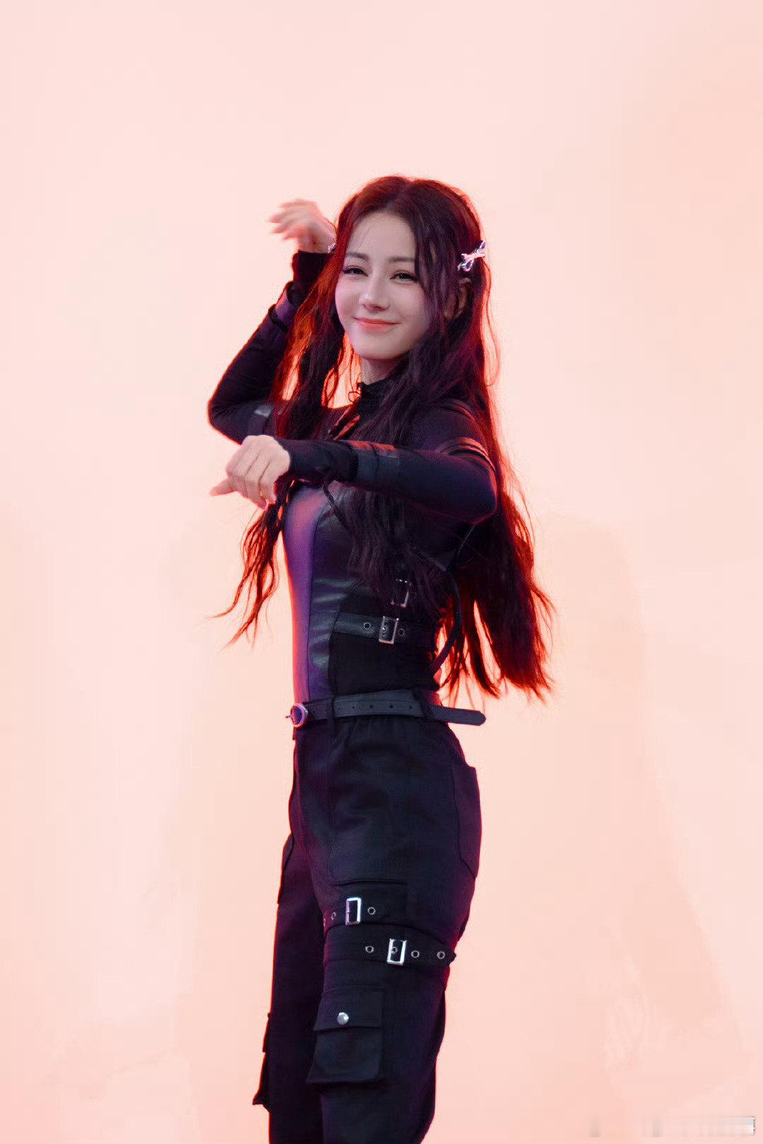 音准先放一边，这高音必须夸！热巴清唱能量满满，甜到心里开花！ 