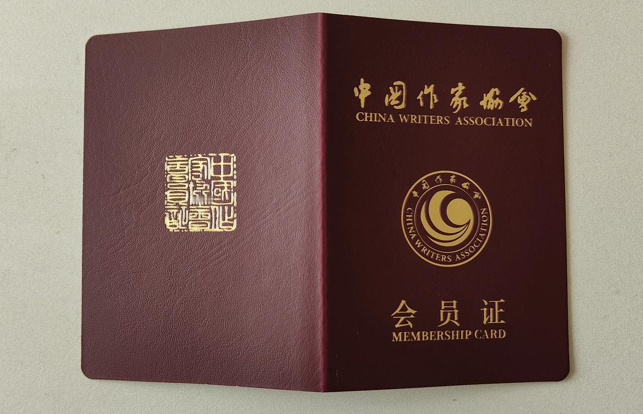 1、2025年文学创作硕果累累：
特等奖3个  金奖1个   一等奖2个
国家级