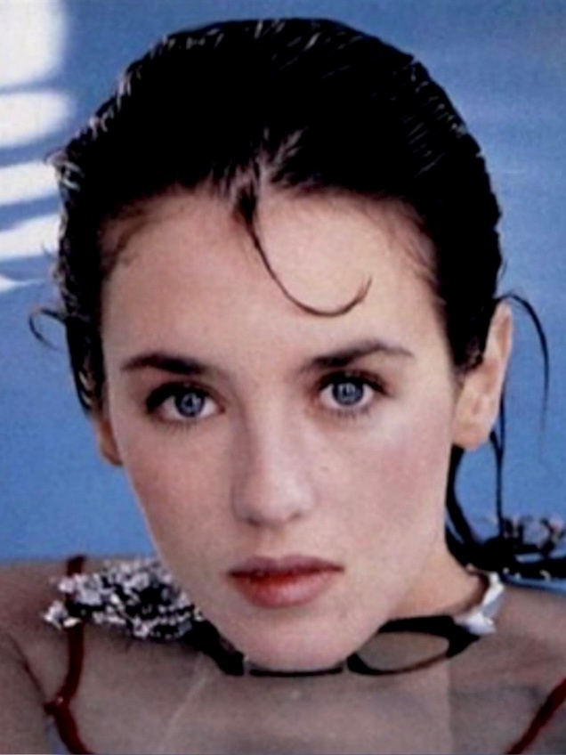 1984年，伊莎贝尔·阿佳妮为她的唱片《Pull Marine》拍摄的写真，出自