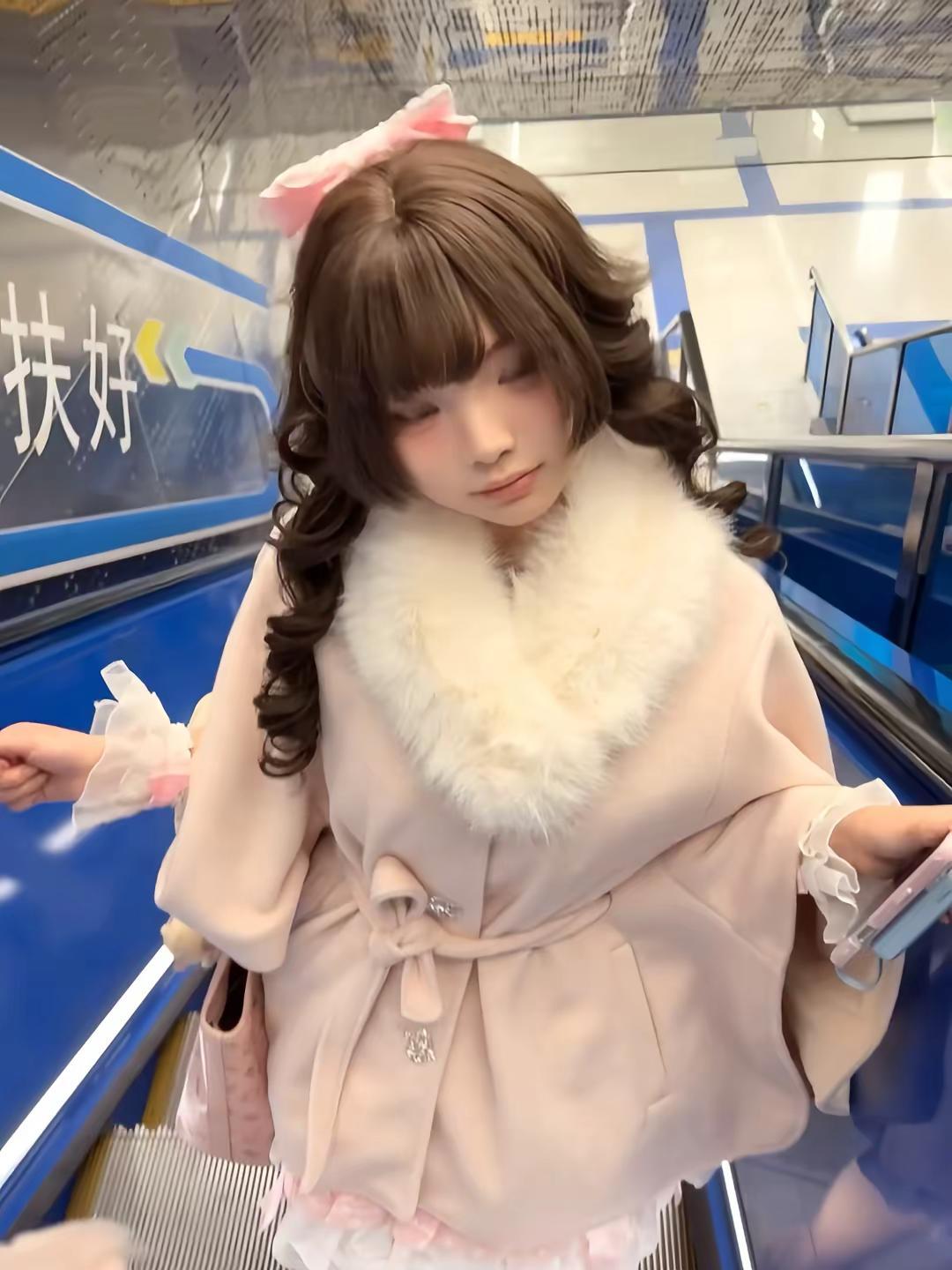 你发的娃娃脸，降落在身边日系穿搭 被记录是一件很幸福的事 少女感