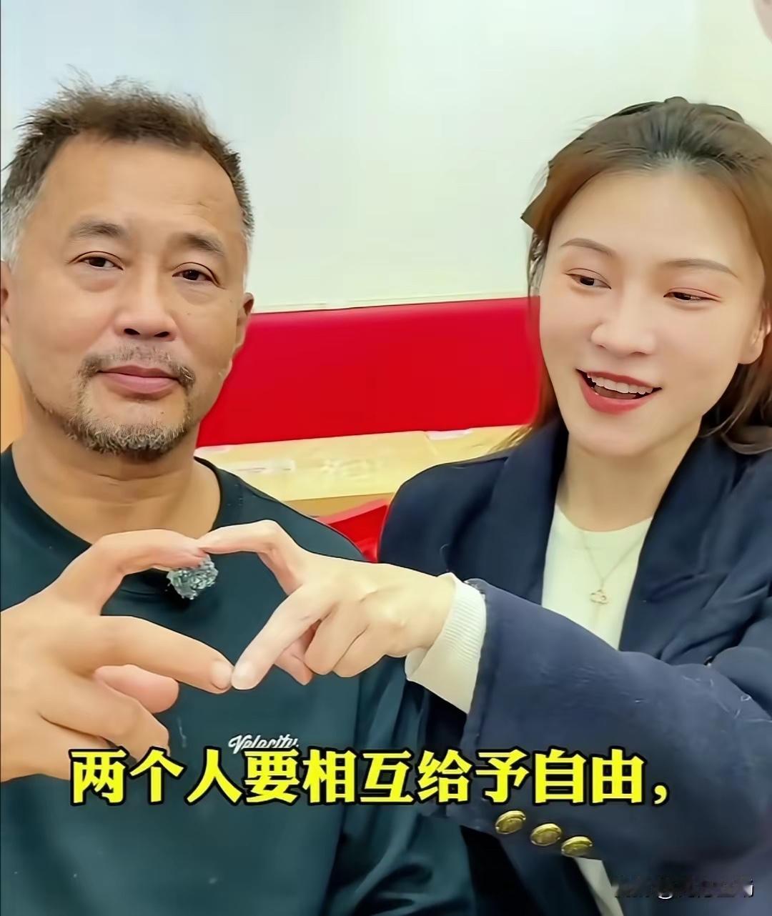 据说大师沈巍和晓晓师娘分道扬镳了，自从上次西安之行后，沈巍身边就不见晓晓的踪影，