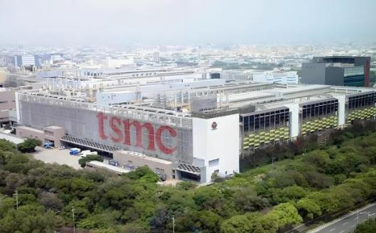 台积电，已经死了！不是死在导弹下，而是死在了中美两国的A4纸上，一边，美国吊销了