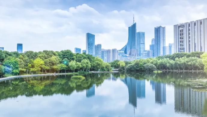 2025年中央对地方转移支付数据正式出炉，总额连续三年站稳10万亿大关，这笔巨额