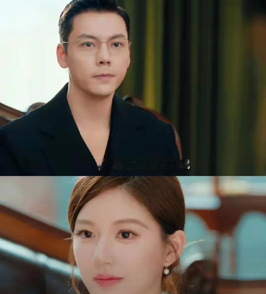 他蹲在工地墙角啃馒头，手机里是女儿发来的视频：爸爸，你什么时候回来？
他没回，只