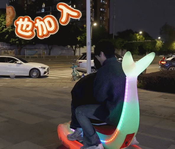 来自33的可爱暴击！！小车一开直戳萌点！ 