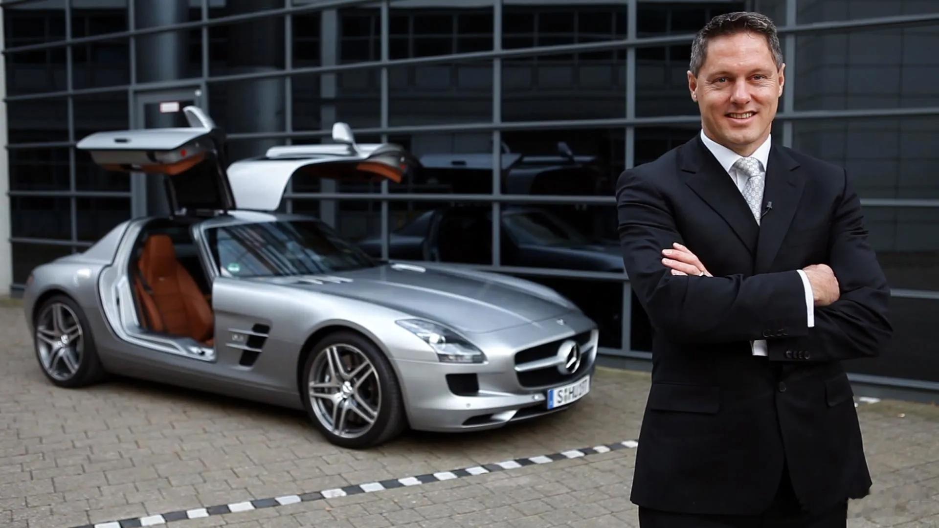 名车志新闻 【一个时代的谢幕，奔驰设计总监将离职】在奔驰工作28年后，设计总监戈