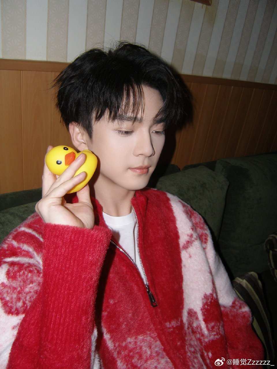 张宸逍发长文安利代斯从意外到全力应援，张宸逍用千字长文力挺代斯，她初舞台实力出众