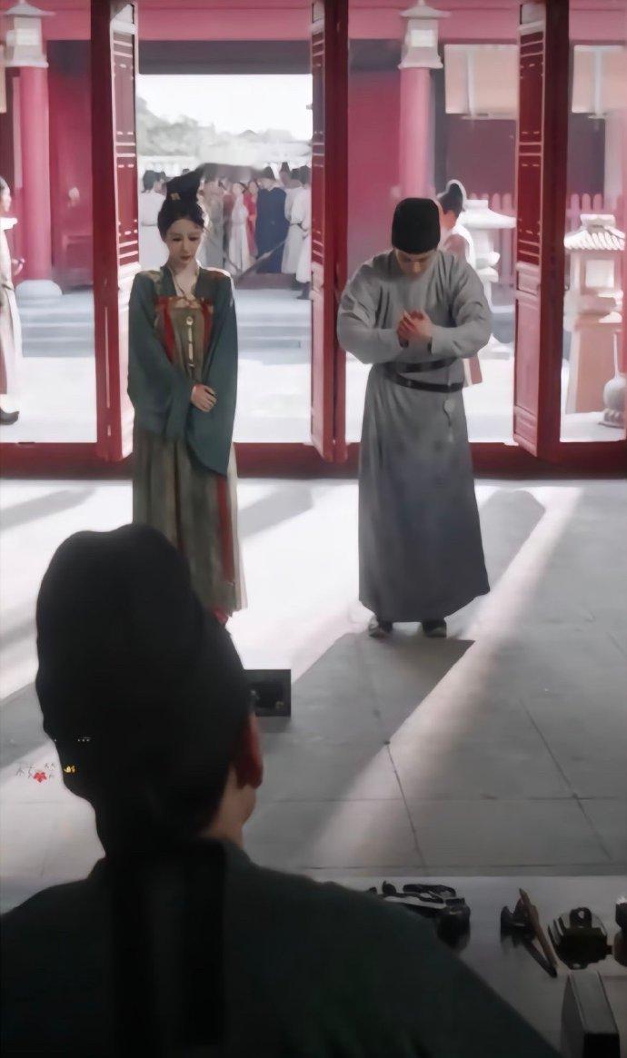 你们别管，我的眼睛就是尺，这个小娘子一看就是无辜的 