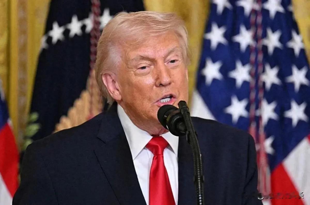 特朗普又要搞事，说要对中国加233%关税。当地时间3月12日，外交部回应反对美国