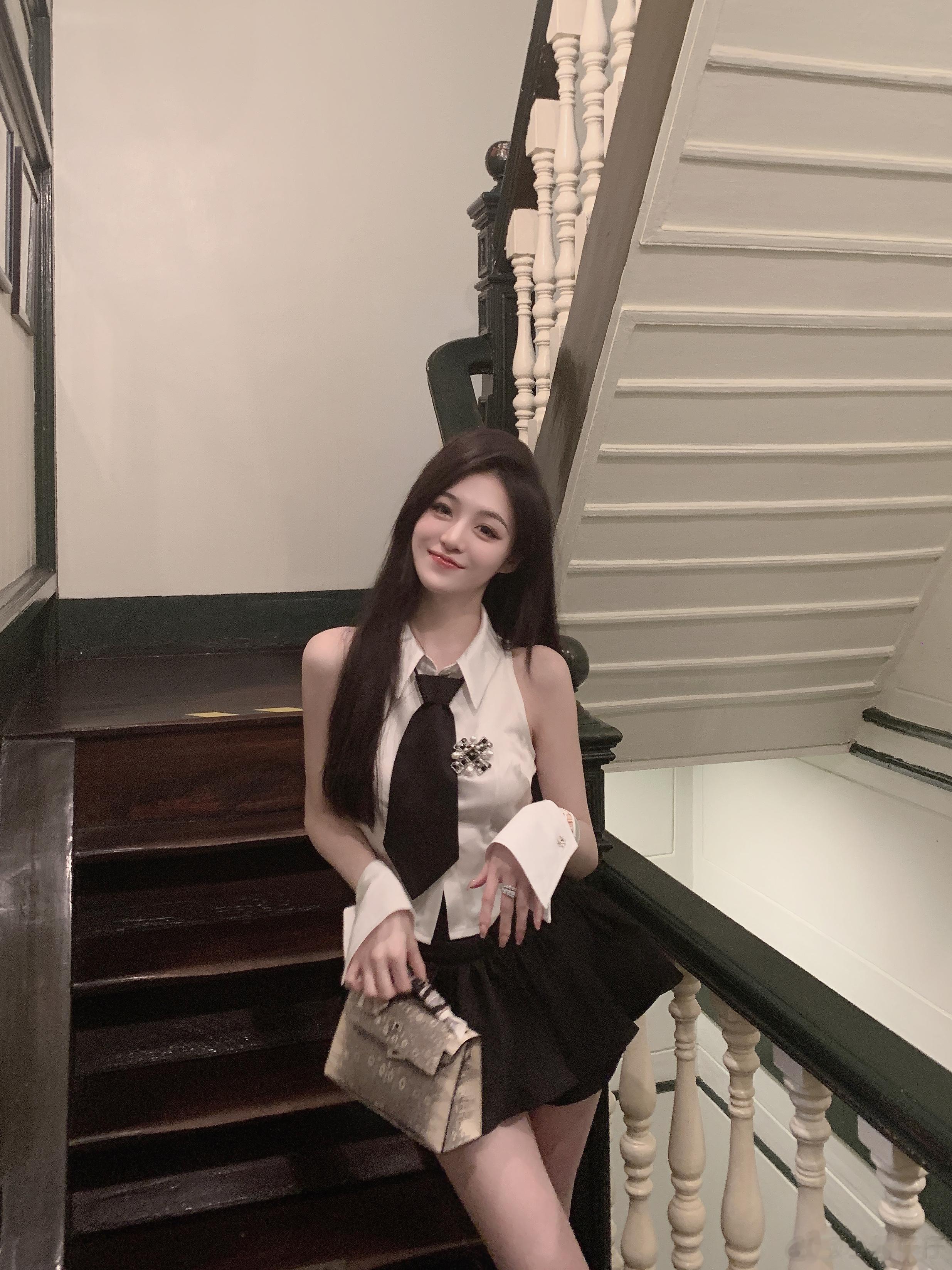 活着不就图那几个瞬间嘛 ​​​