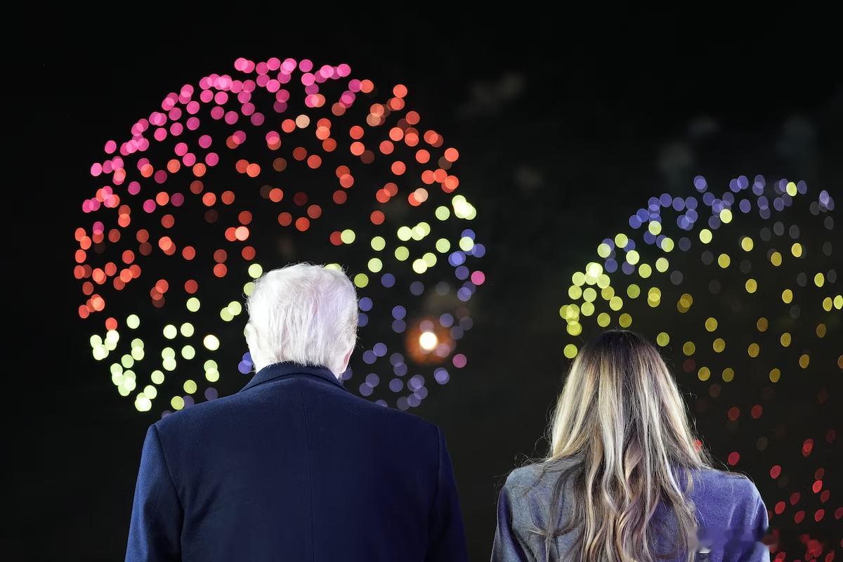 【美国建国250周年庆典越来越以特朗普为中心】（华盛顿邮报）唐纳德·特朗普总统在