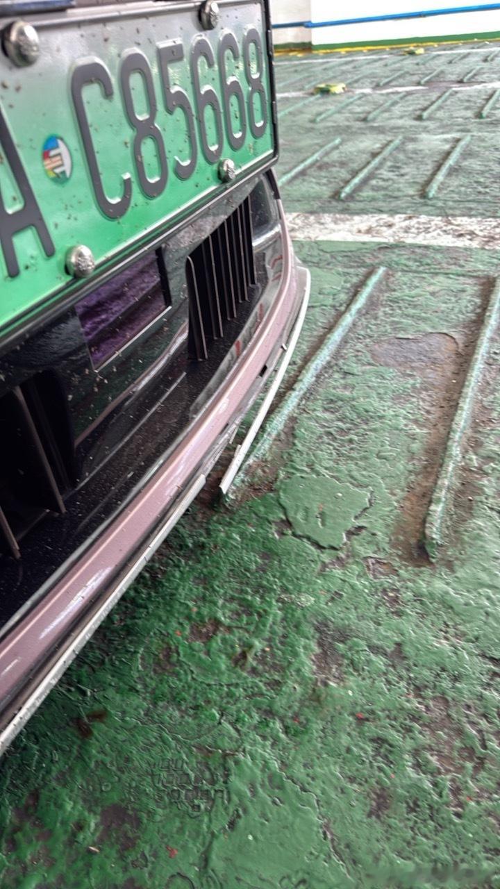 担心的事情发生了 果然把前唇运动套件崩掉了 这个能先港口理赔么？