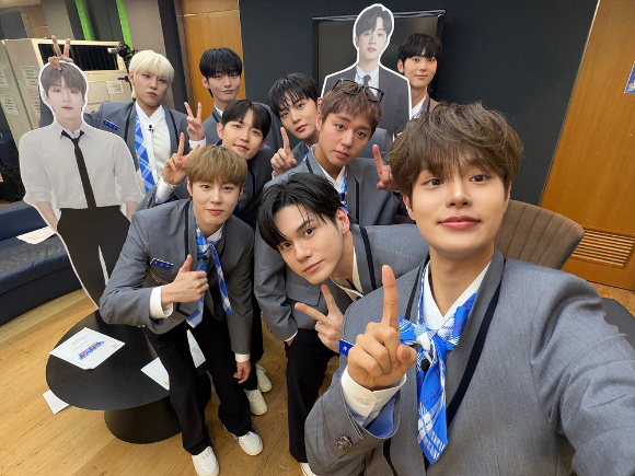 WANNAONE重组活动正式化…8月出击KCON LA   据5日多位歌谣相关人
