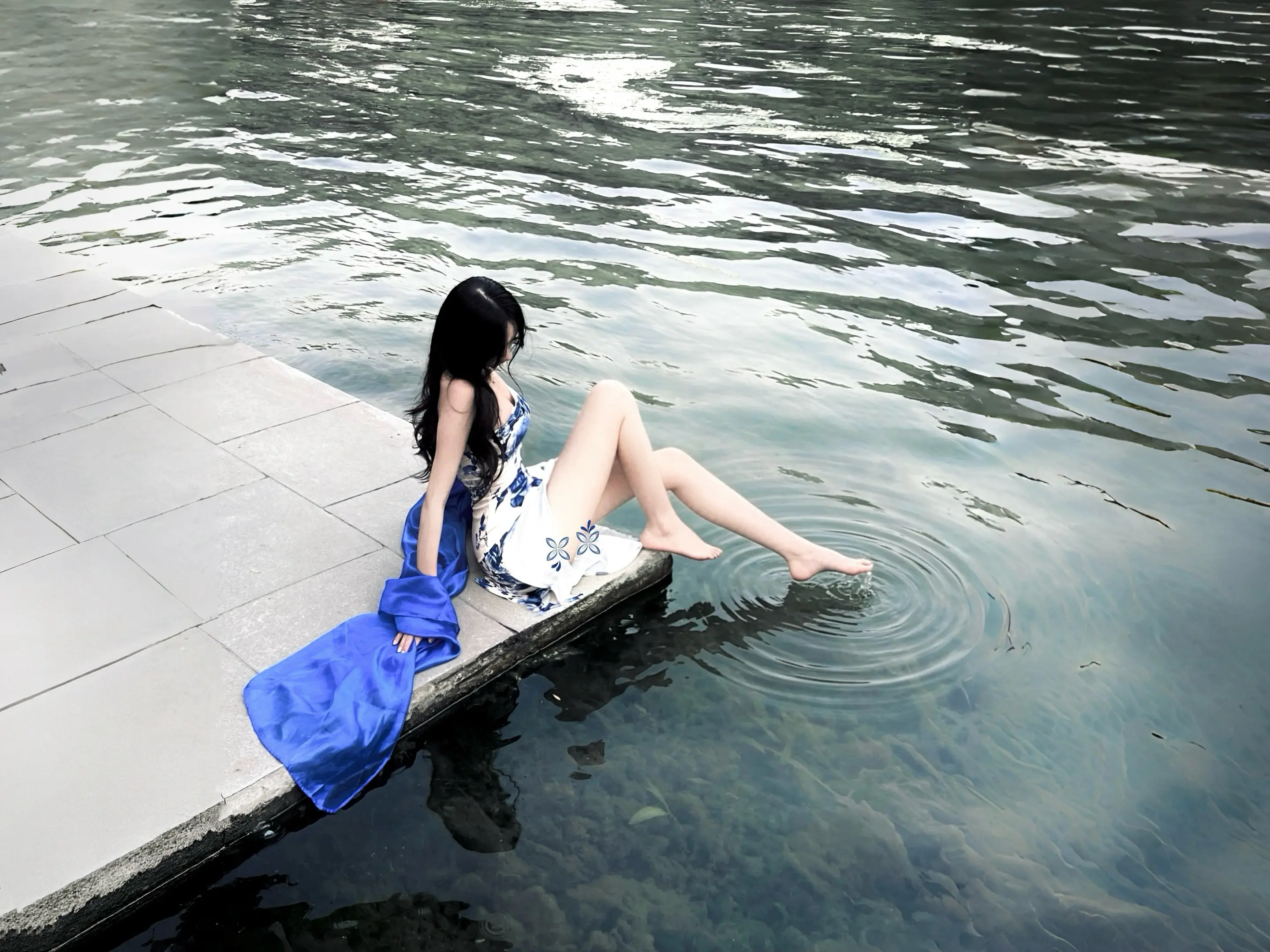 美人如画