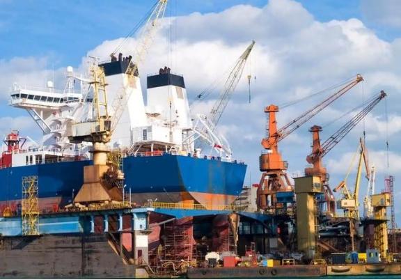 “中国造船业要完了？”因为特朗普的命令，现在很多买家都将订单下到了日本，有人说以