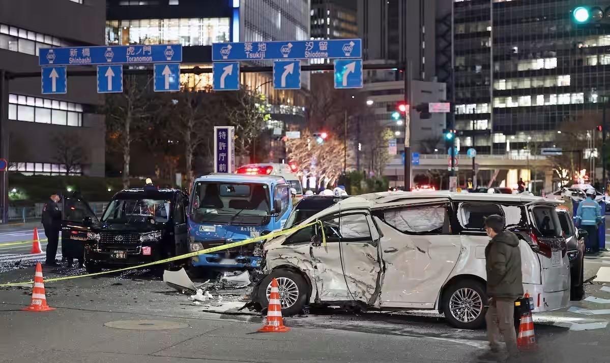高市早苗内阁成员遭遇重大车祸！日本Yahoo：1月22日下午6点半过后，东京发生